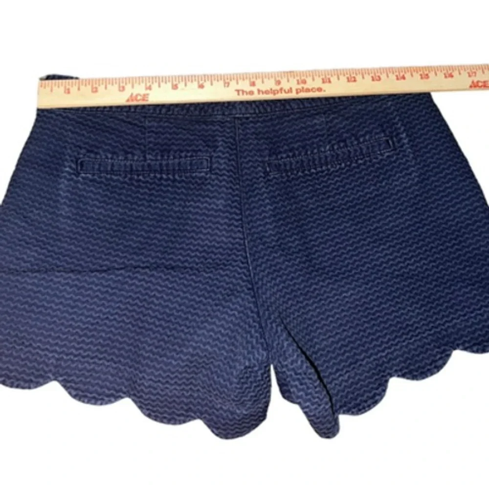 Lilly Pulitzer Buttercup Scallop Hem Shorts 2 Coastal Resort Preppy Golfcore